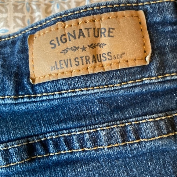 Great Levi signature size 12 jeans - Picture 7 of 7